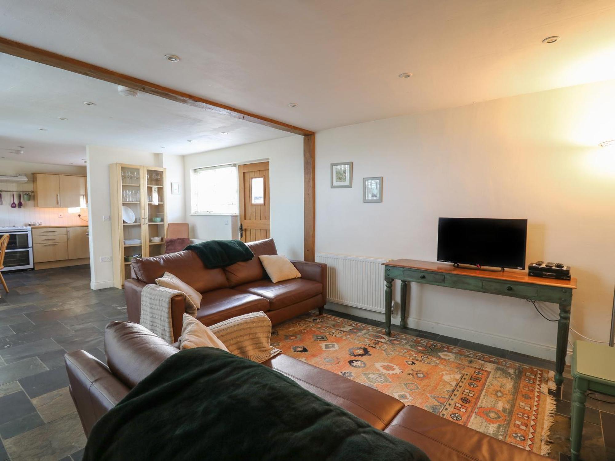 Caely Villa Llandrindod Wells Exteriör bild