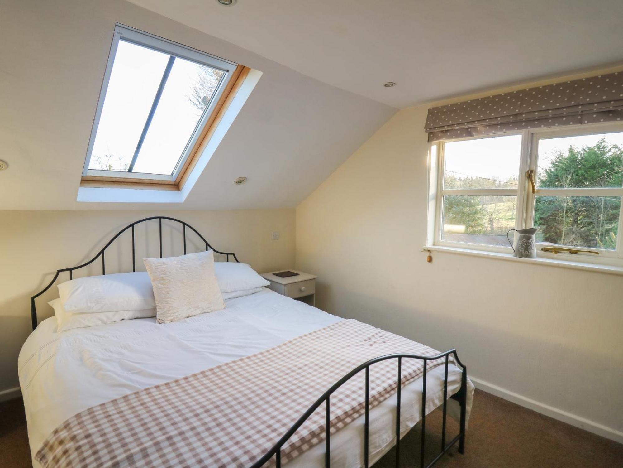 Caely Villa Llandrindod Wells Exteriör bild