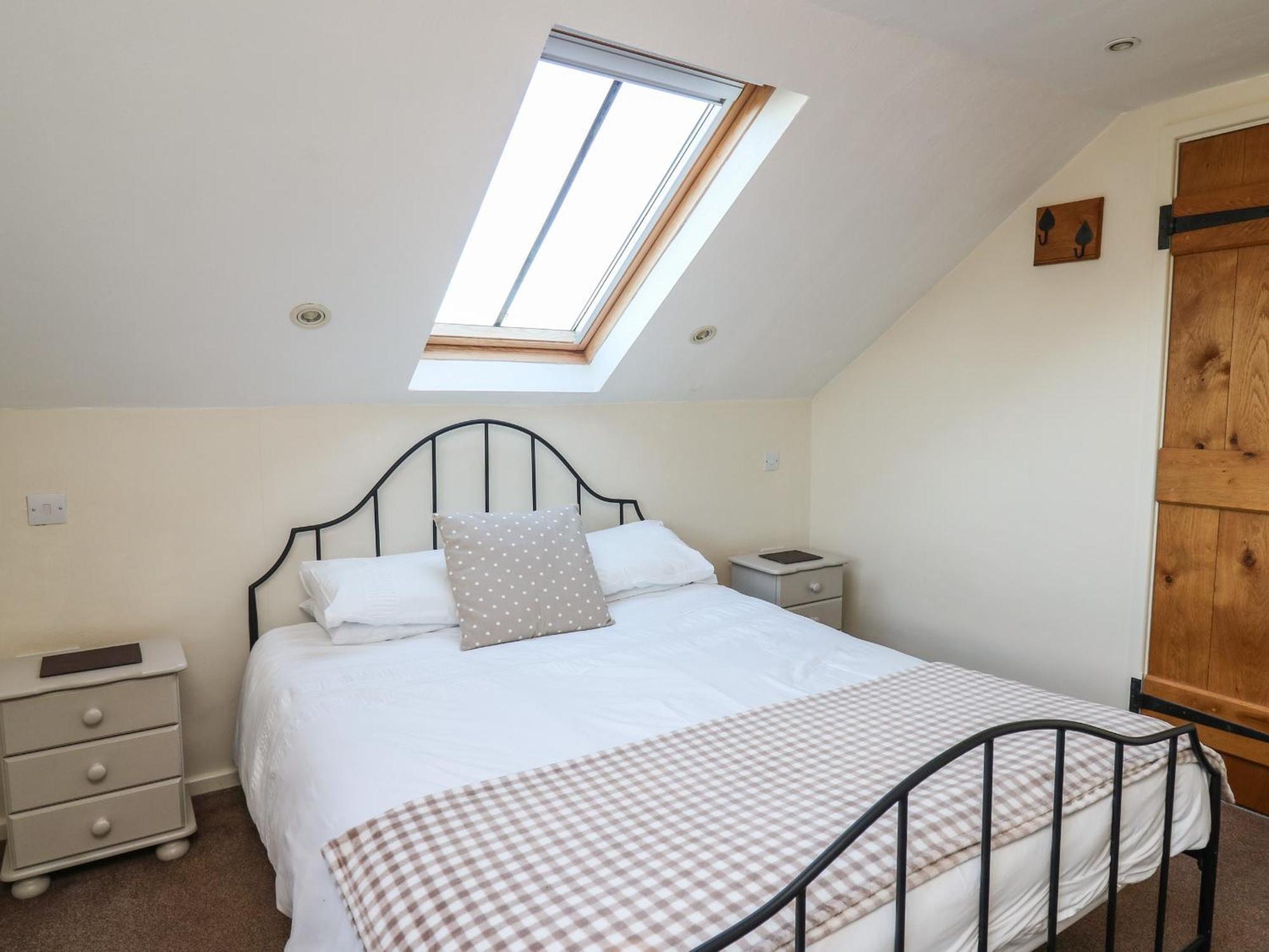 Caely Villa Llandrindod Wells Exteriör bild